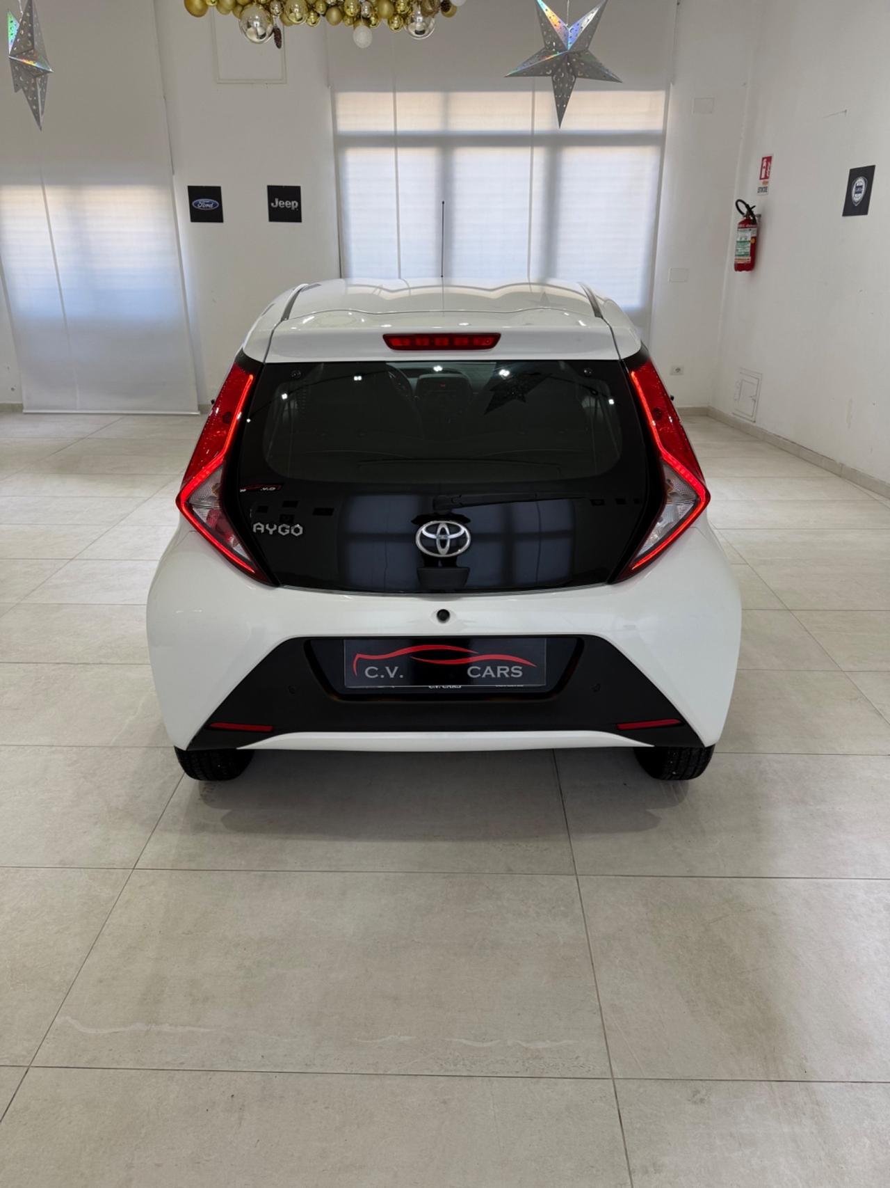 TOYOTA AYGO CONNECT 1.0 VVT-I 72 CV 5 PORTE X-COOL