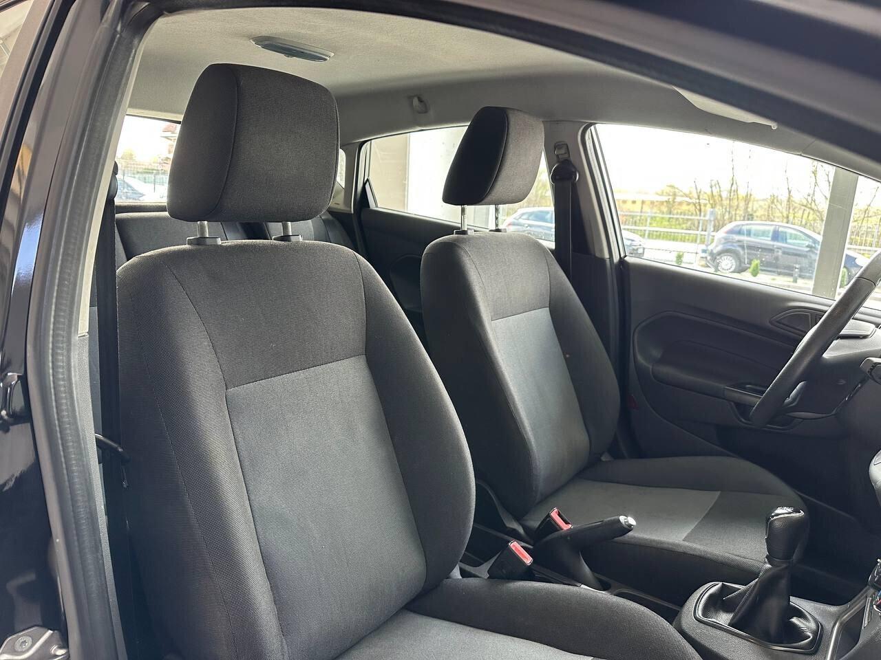 Ford Fiesta 1.2 - 5 porte Titanium