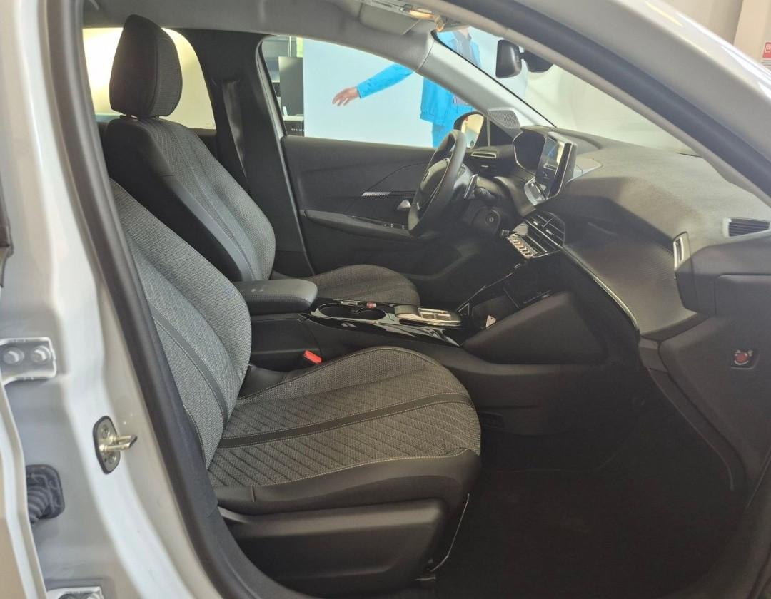 PEUGEOT 208 5P P 12E MHEV P6