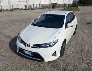 Toyota Auris 1.4 D-4D Lounge