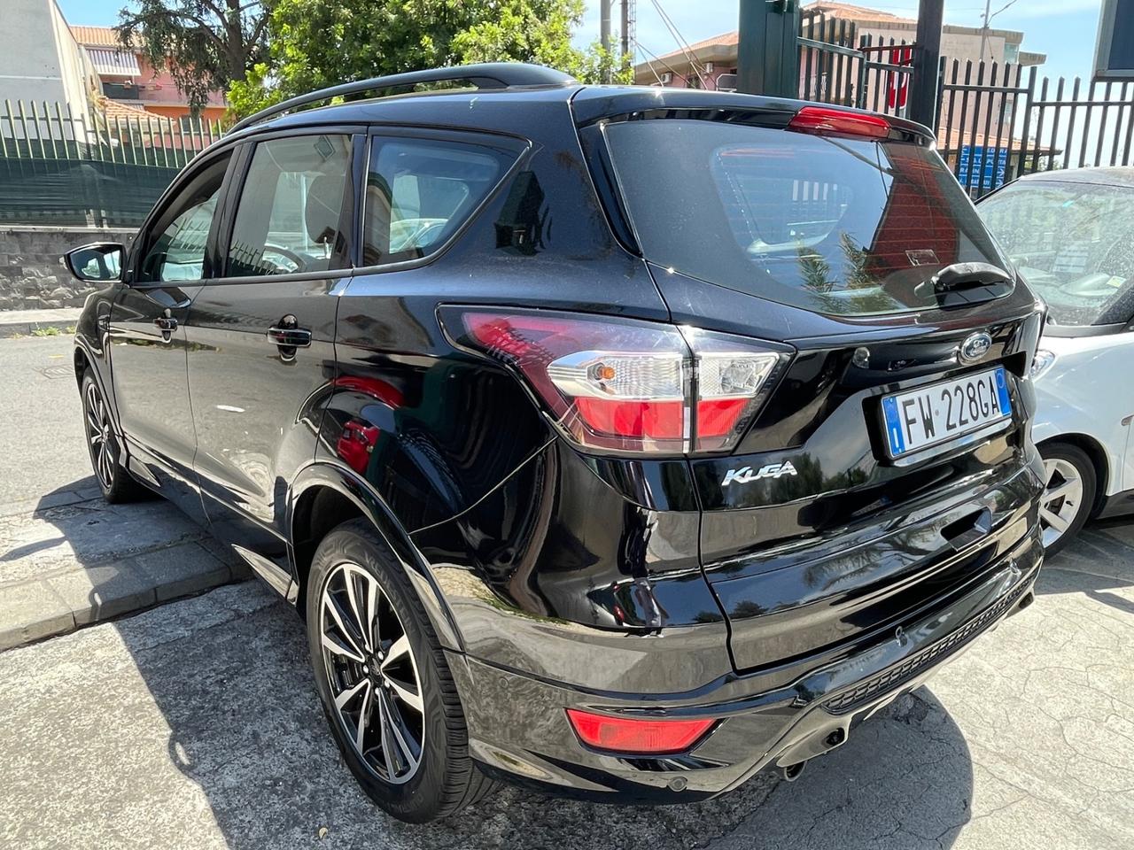 Ford Kuga 1.5 EcoBoost 120 CV S&S 2WD ST-Line