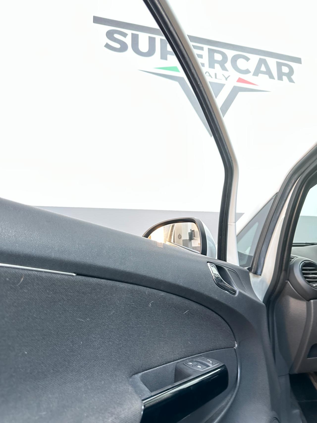 Opel Corsa 1.0 Benz, Euro 5A, cons ridot, si neopatentati