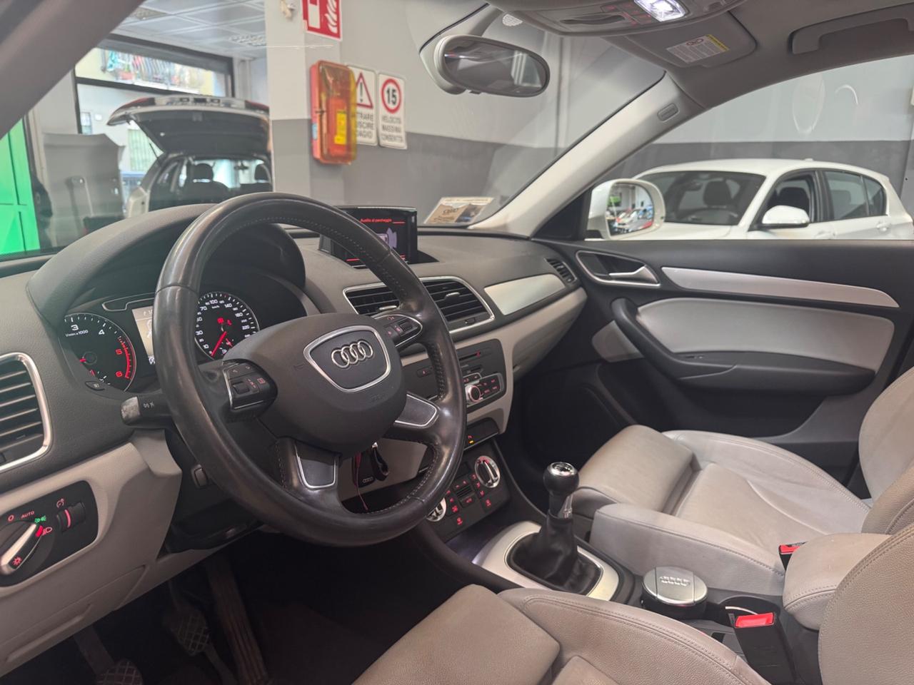 Audi Q3 2.0 TDI 140cv Tetto unico proprietario