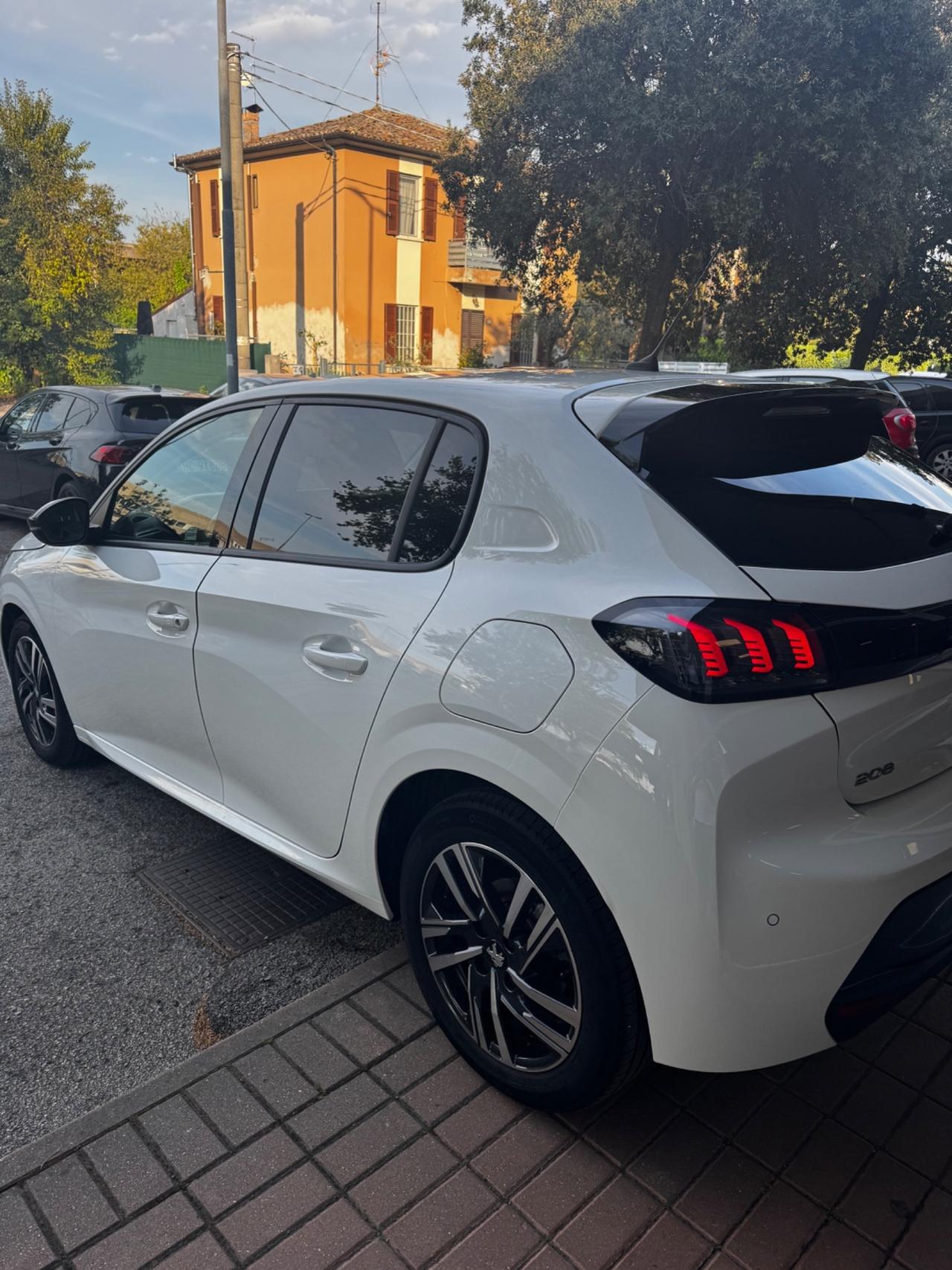 Peugeot 208 PureTech 100 Stop&Start 5 porte Allure Pack