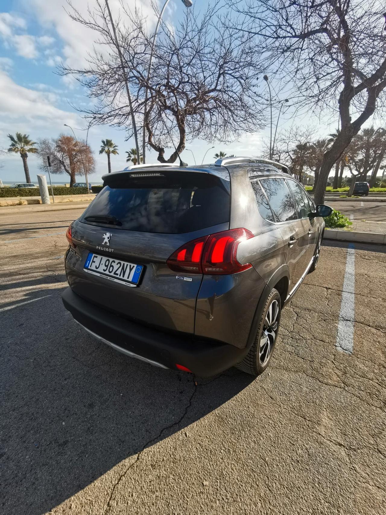 Peugeot 2008 PureTech Turbo 110 EAT6 Allure 2017