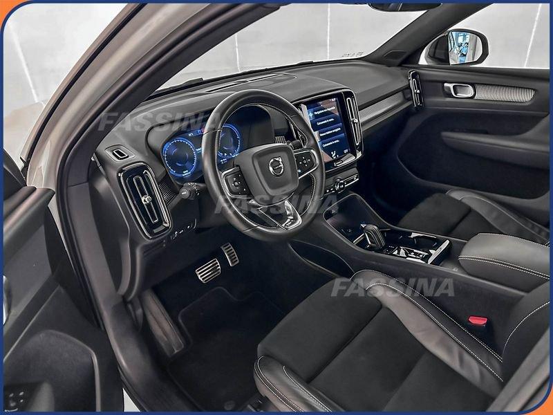 Volvo XC40 T5 Recharge Plug-in Hybrid R-design