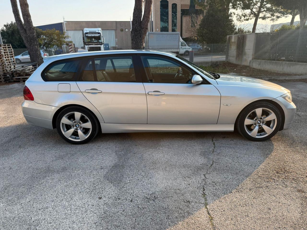 BMW 320 2.0 D 2006 12 MESI DI GARANZIA