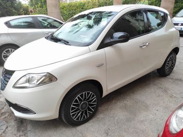 Lancia Ypsilon 2016 0.9 TwinAir Benzina metano LEGA SENSORI BLUETOOTH