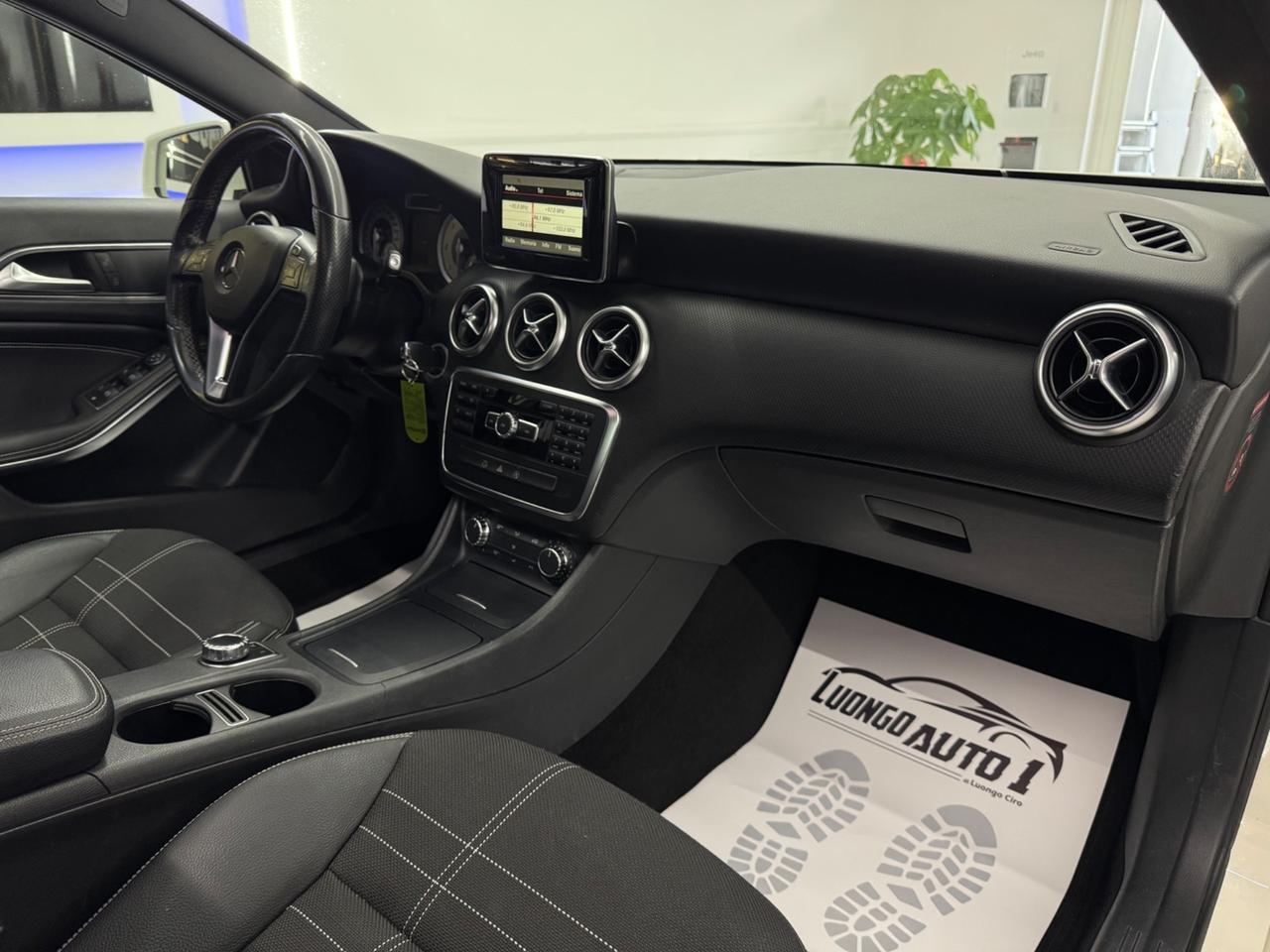 Mercedes Classe A Automatic Night Edition Iper Full