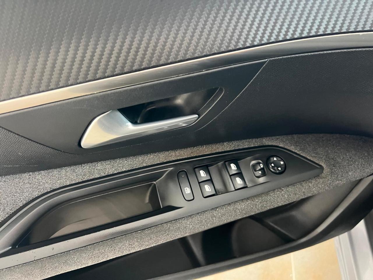 Peugeot 3008 BlueHDi 130 S&S EAT8 Active 2019