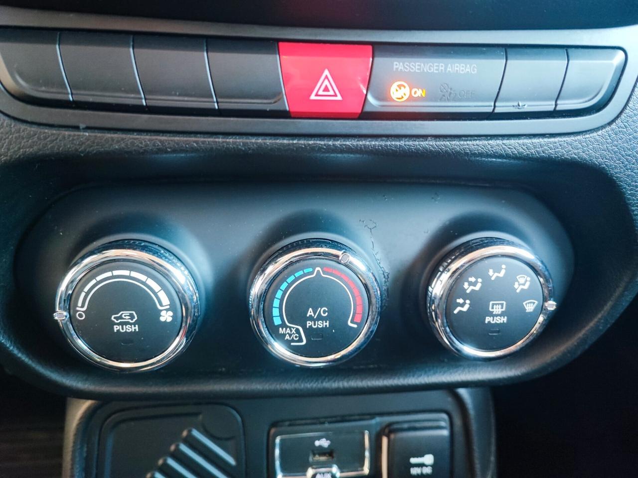 Jeep Renegade 1.6 E-TorQ EVO Longitude