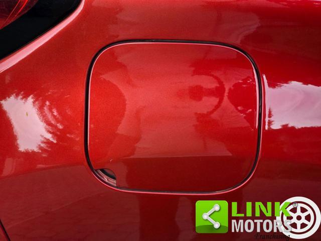 RENAULT Captur R-Link Automatica Dci 90CV E6
