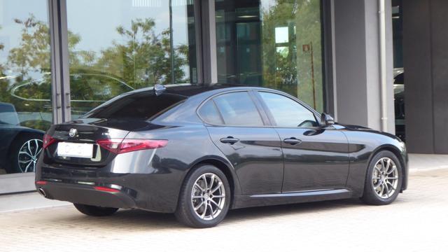 ALFA ROMEO Giulia 2.2 Turbodiesel 136 CV AT8 Business