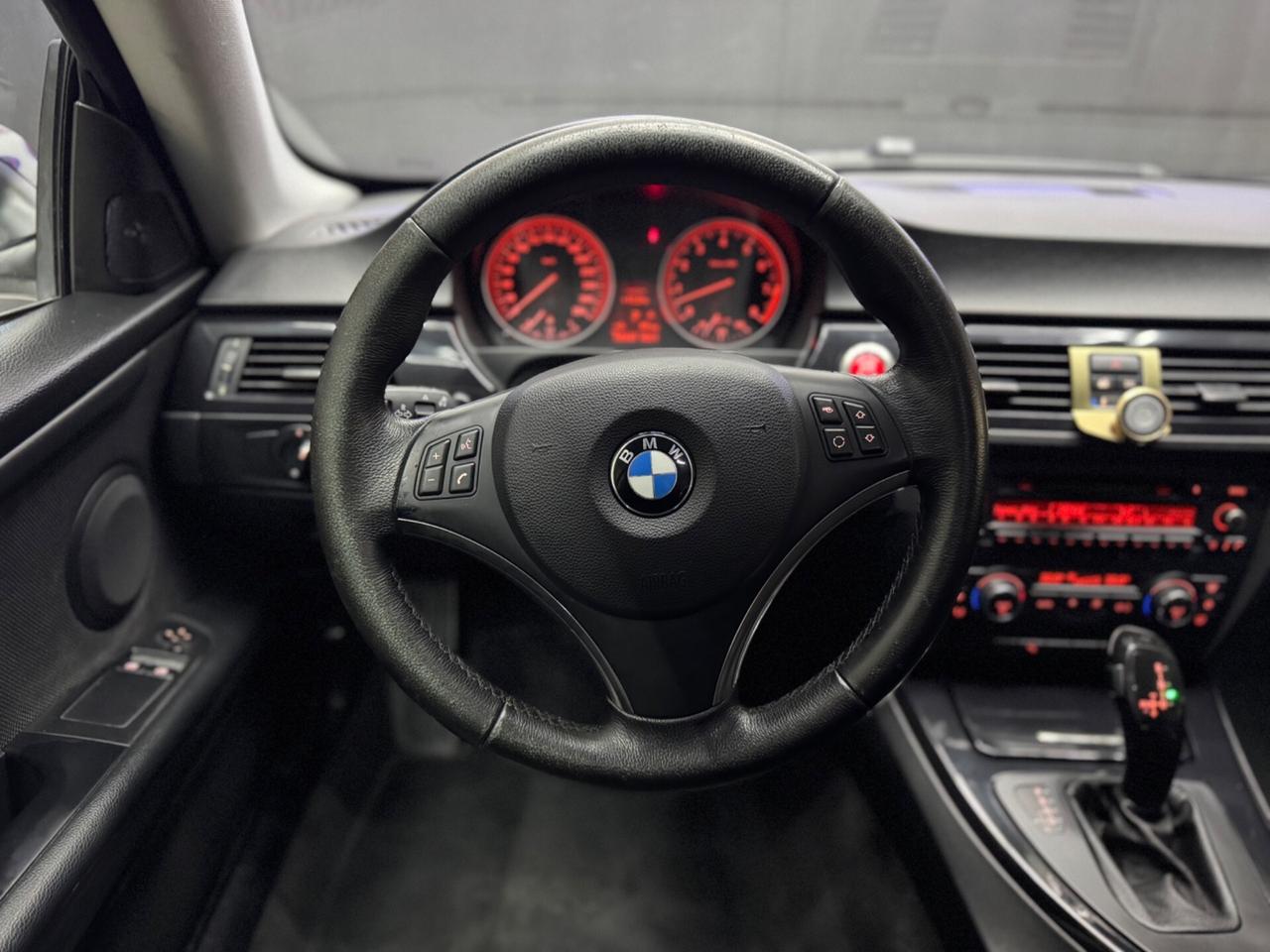 Bmw Serie 3 E92 325i Coupé Msport