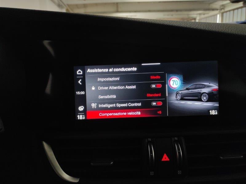 ALFA ROMEO Giulia (2016) - Giulia 2.0 Turbo 280 CV AT8 AWD Q4 Ti