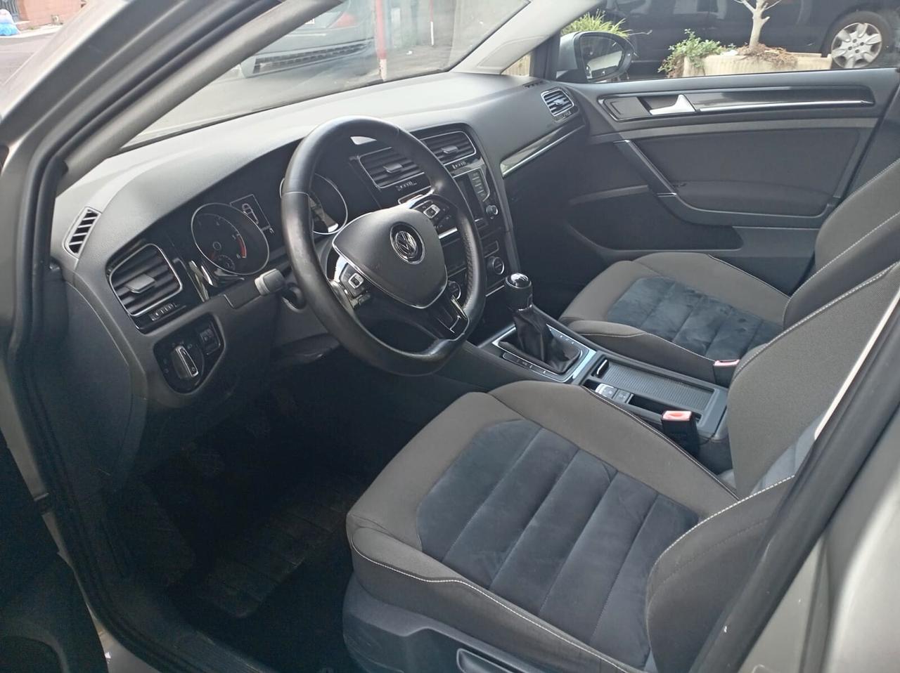 Volkswagen Golf 1.6 TDI 5p. Highline BlueMotion Technology