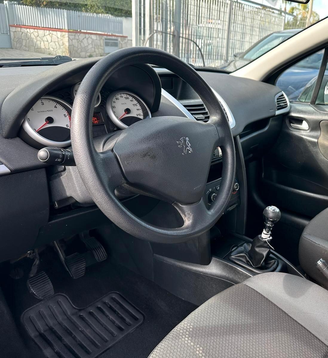 Peugeot 207 1.4 HDi 70CV 5p. Energie Sport-2010