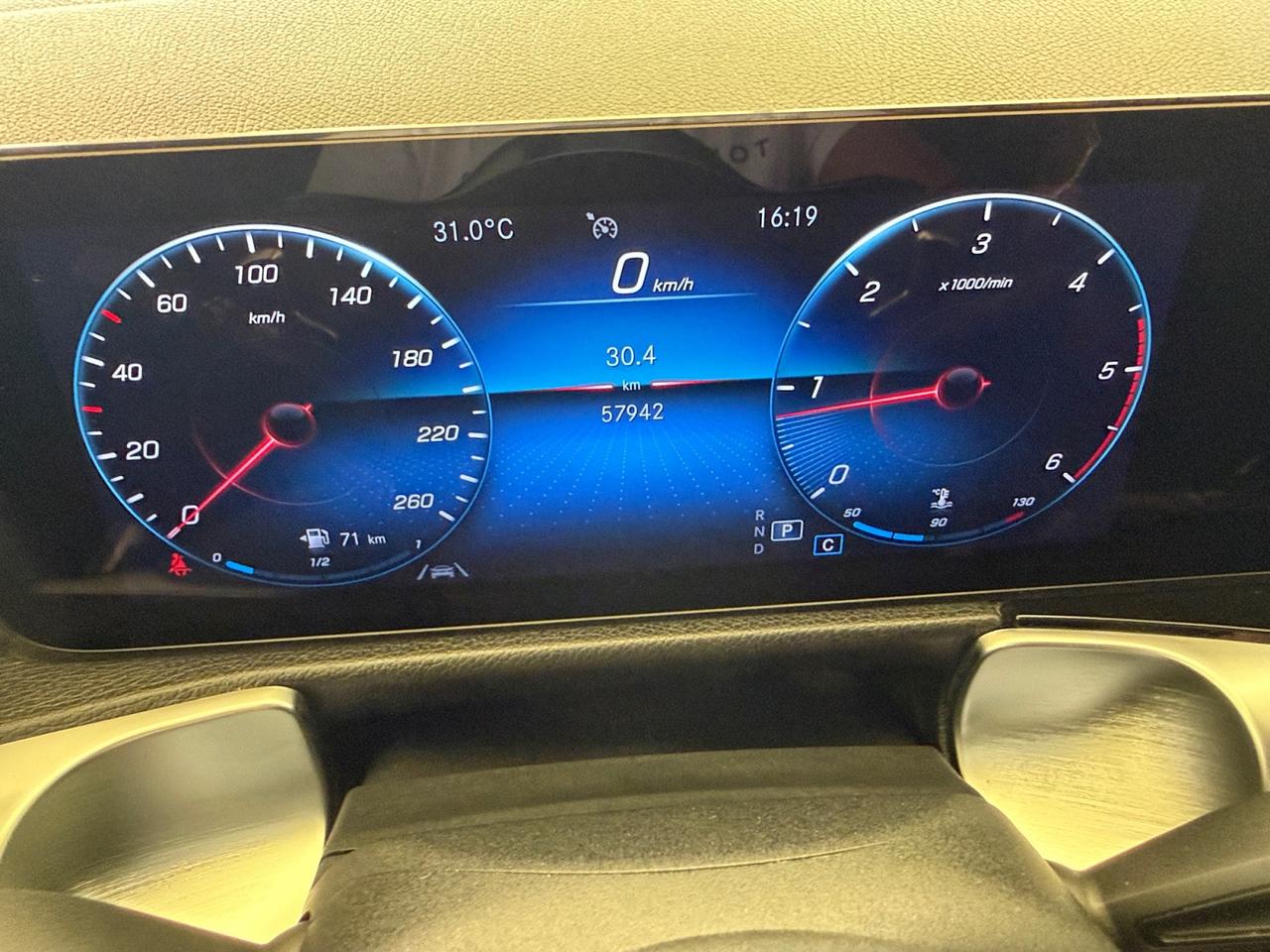 Mercedes GLB 200 d Premium auto