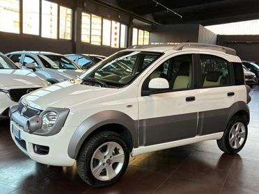 FIAT Panda 1.3 MJT 16V DPF 4x4 Cross