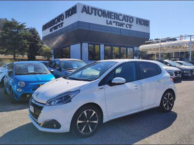 PEUGEOT 208 I 2015 208 5p 1.2 puretech Signature s&amp;s 82cv