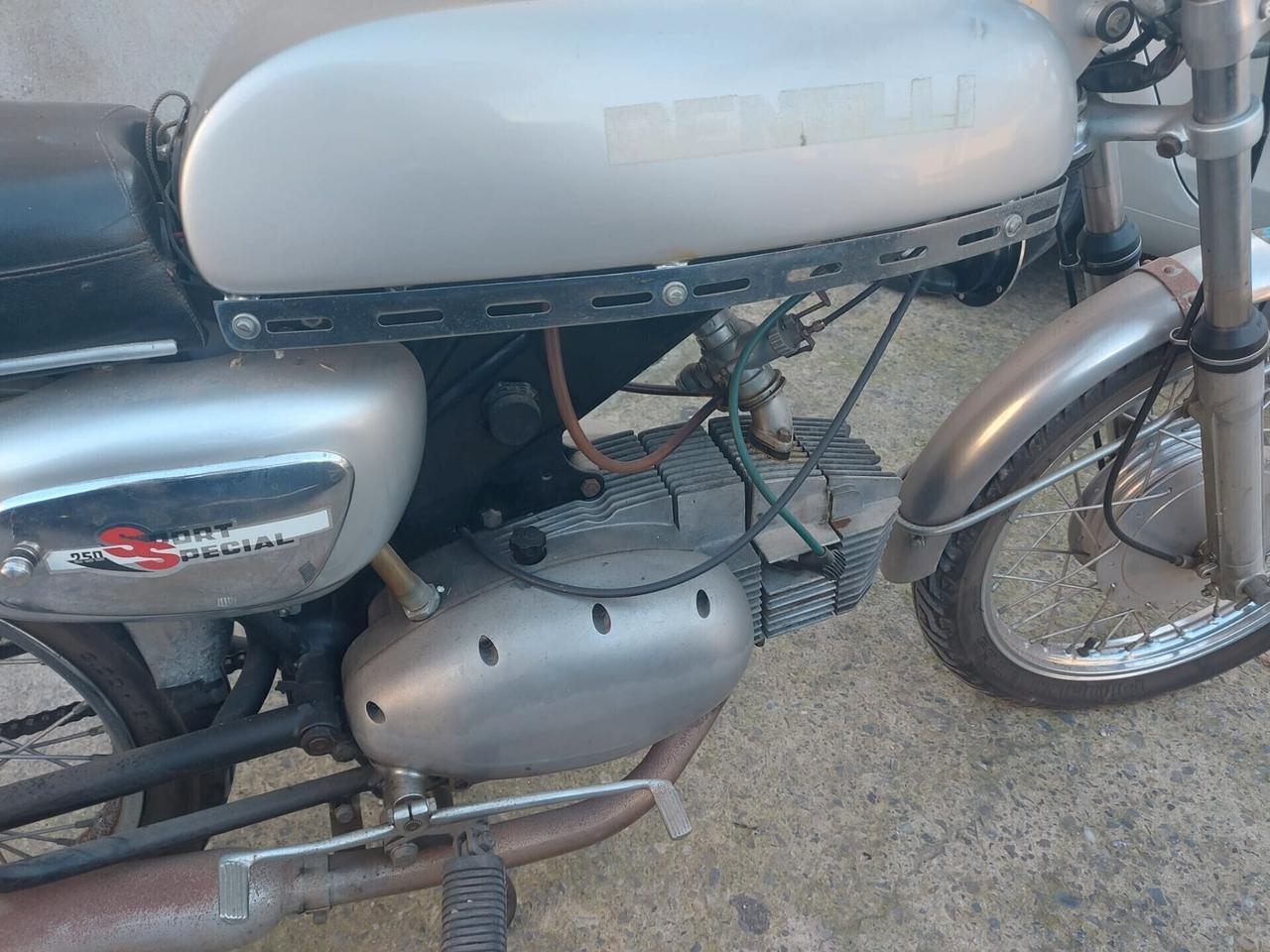 BENELLI 250 SPORT SPECIAL