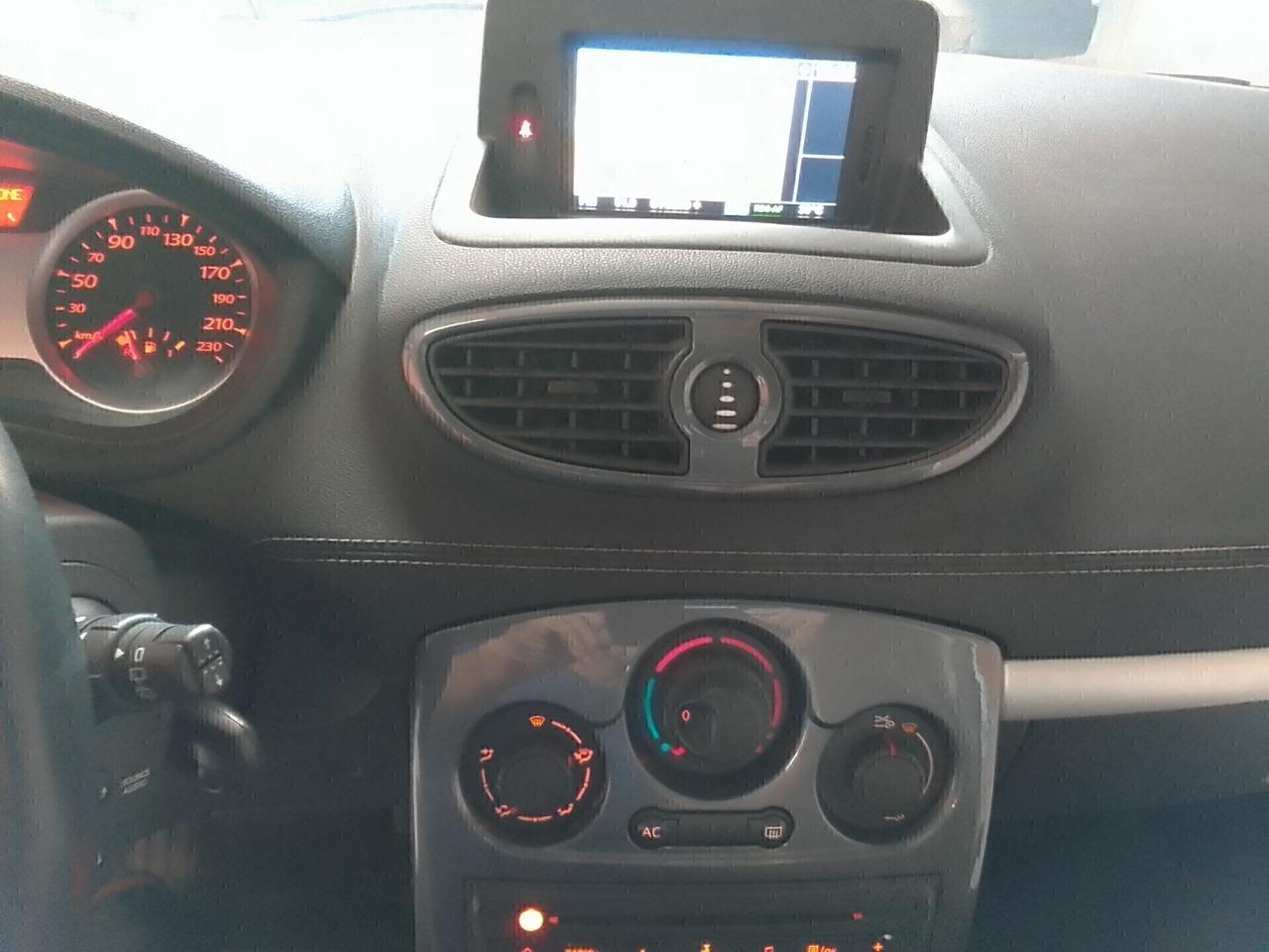 Renault Clio 1.5 TDCI 5PORTE ok Neo