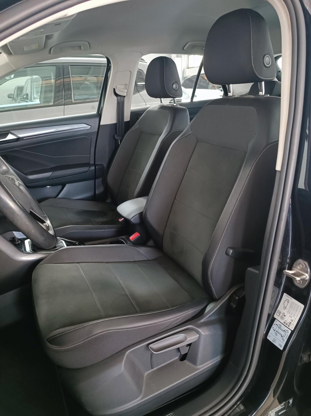 Volkswagen T-Roc 1.0 tsi STYLE 110cv UFFICIALE VOLKSWAGEN