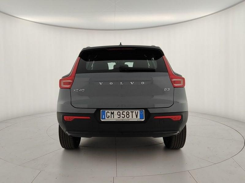 Volvo XC40 B3 automatico!CAR PLAY!NAVI!LED!