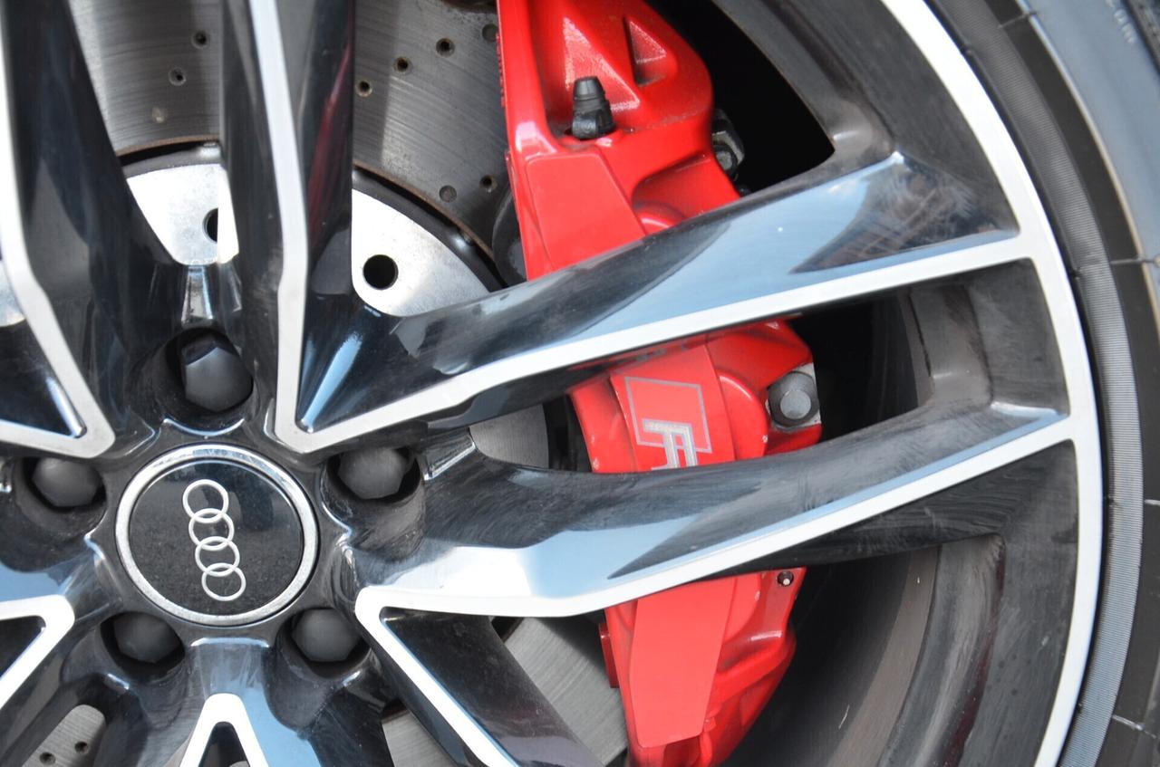 Audi RS 6 Avant 4.0 TFSI quattro tiptronic