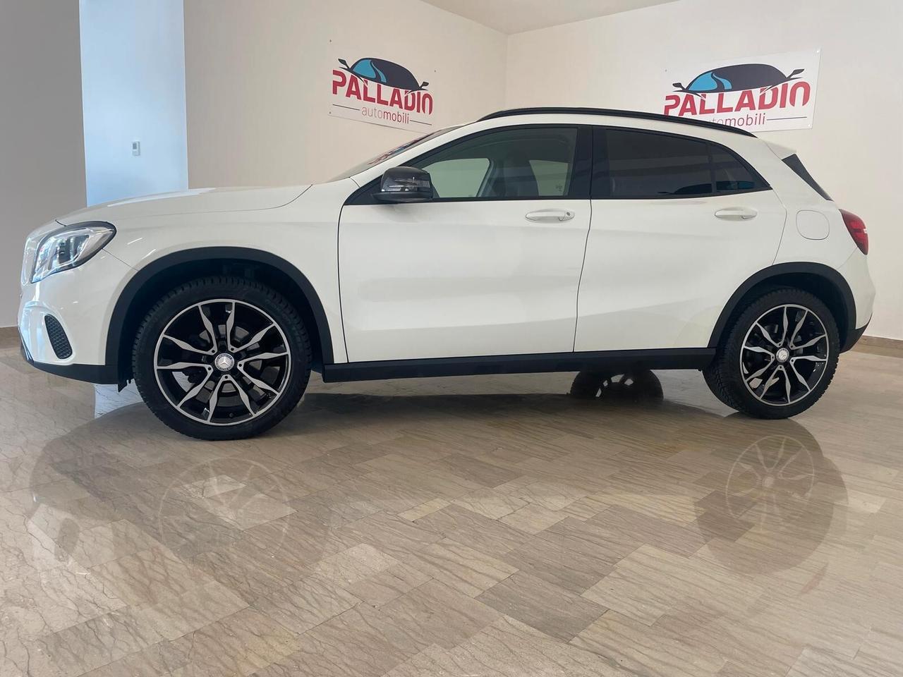 MERCEDES GLA 200d AUTOMATIC SPORT NIGHT EDITION – SOLO 41.332 KM CERTIFICATI