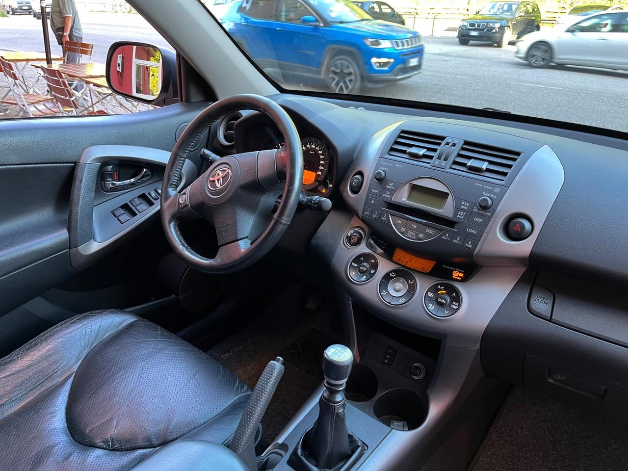 Toyota RAV 4 - 2.2 D-4D 177 CV