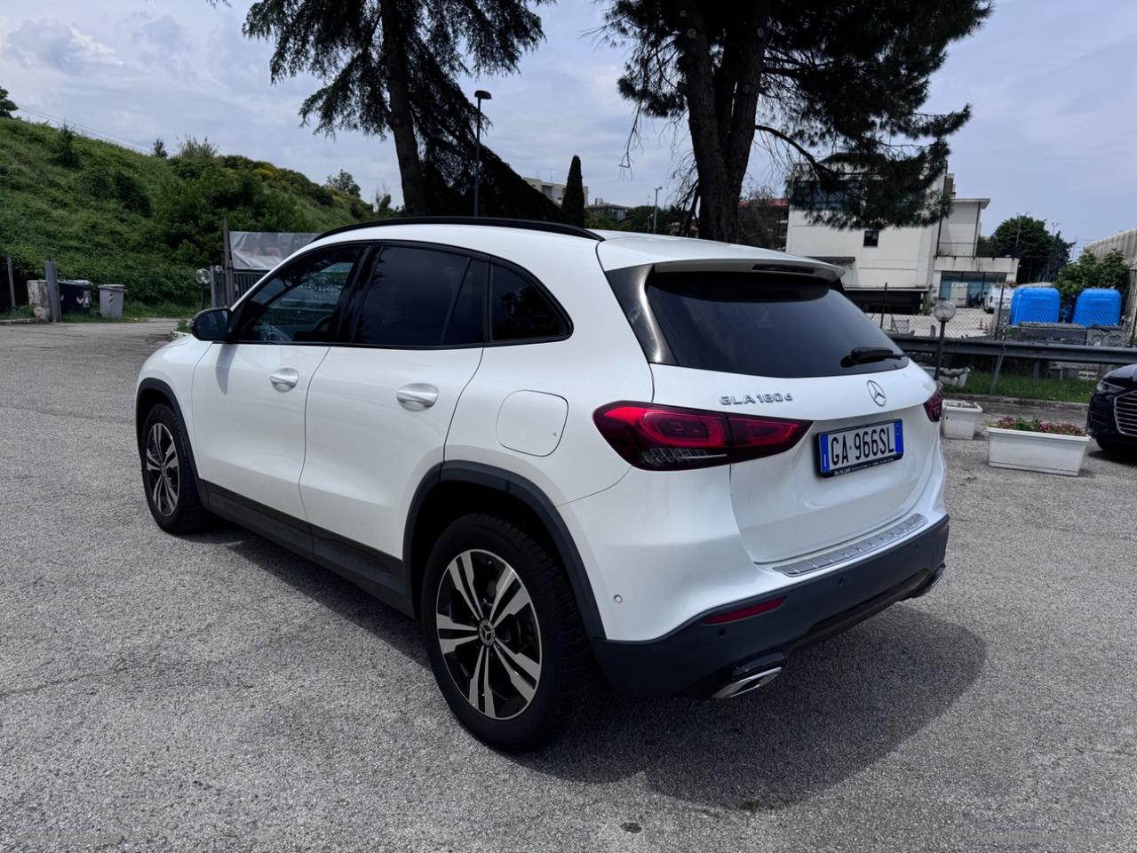 MERCEDES-BENZ GLA 180 d Automatic Sport Plus