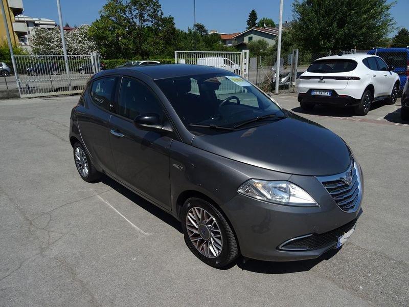 Lancia Ypsilon Ypsilon 1.2 69 CV 5 porte Platinum