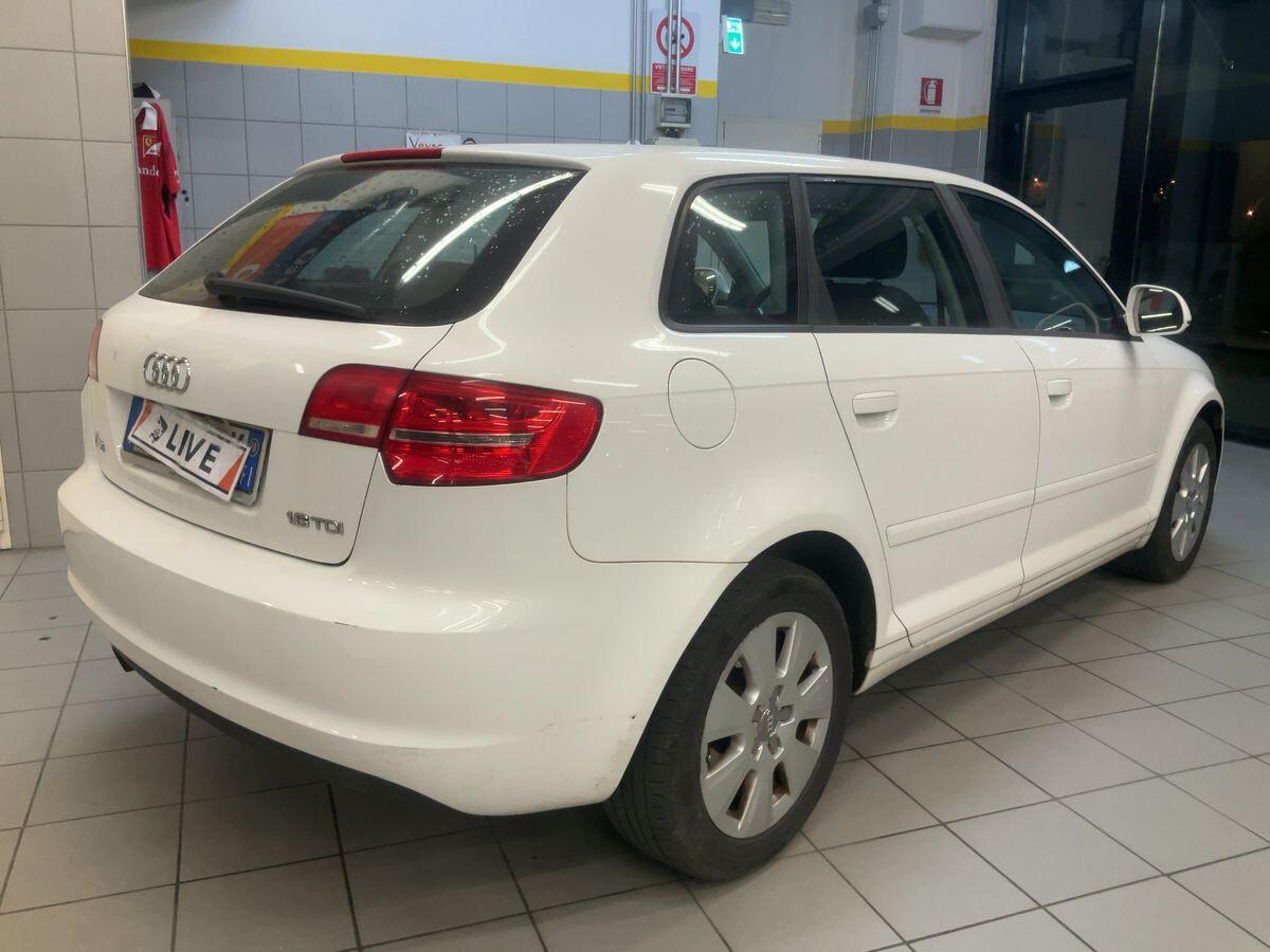Audi A3 SPB 1.6 TDI Young Edition
