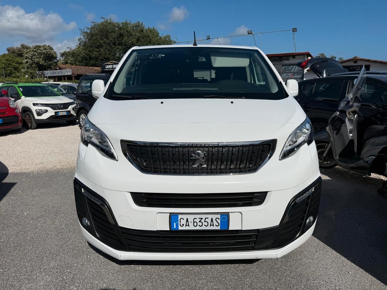 Peugeot Traveller BlueHDi 120 S&S Compact Active