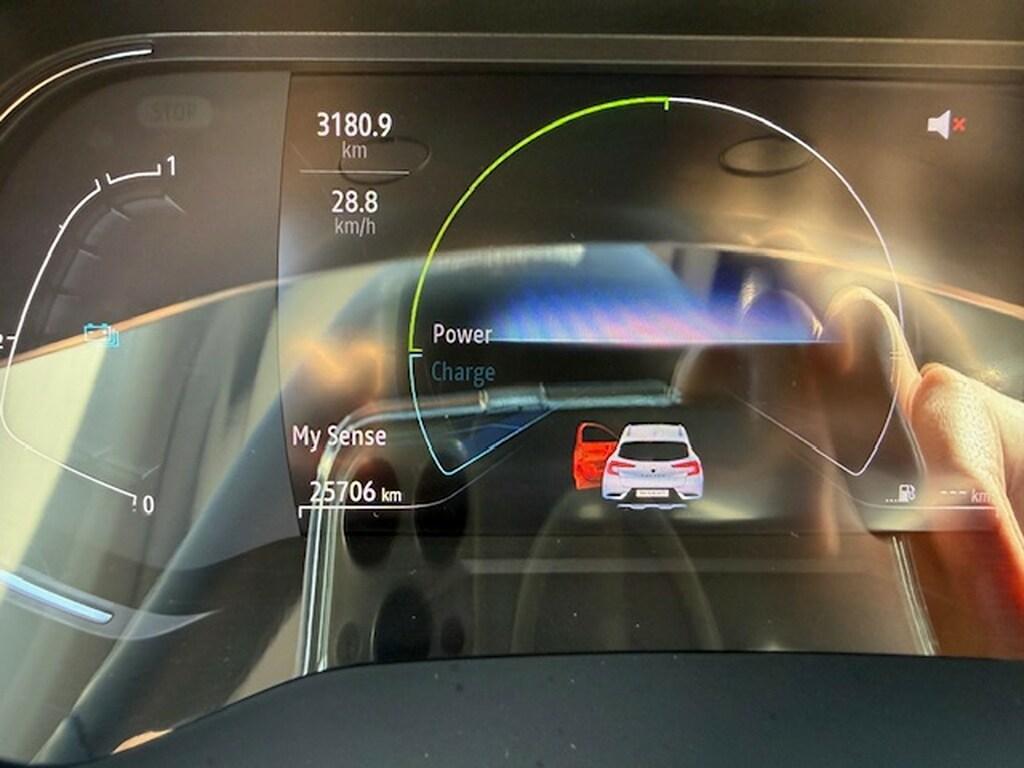 Renault Captur 1.6 Hybrid Techno E-Tech Auto