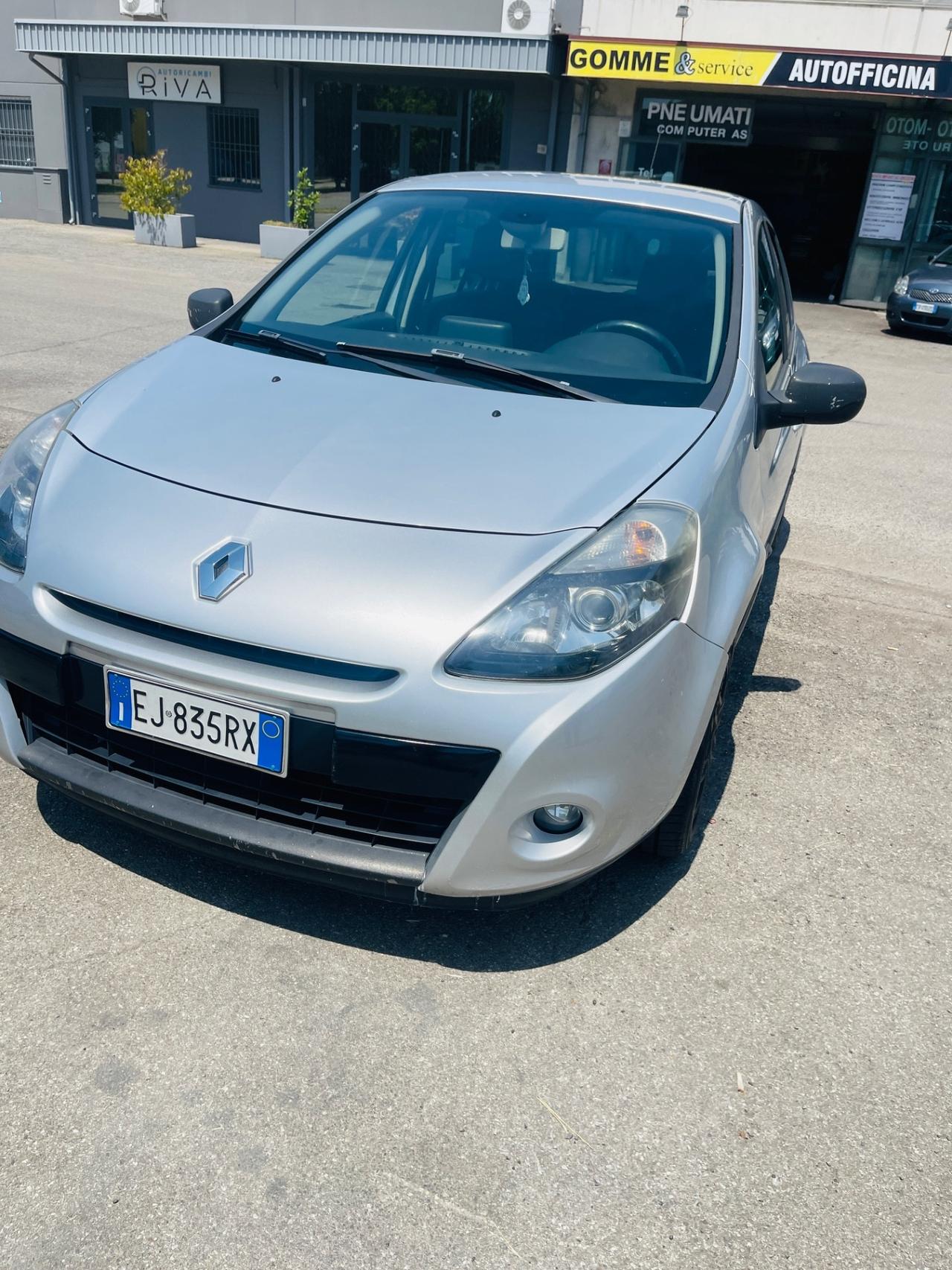 Renault Clio 1.2 16V 5 porte Dynamique
