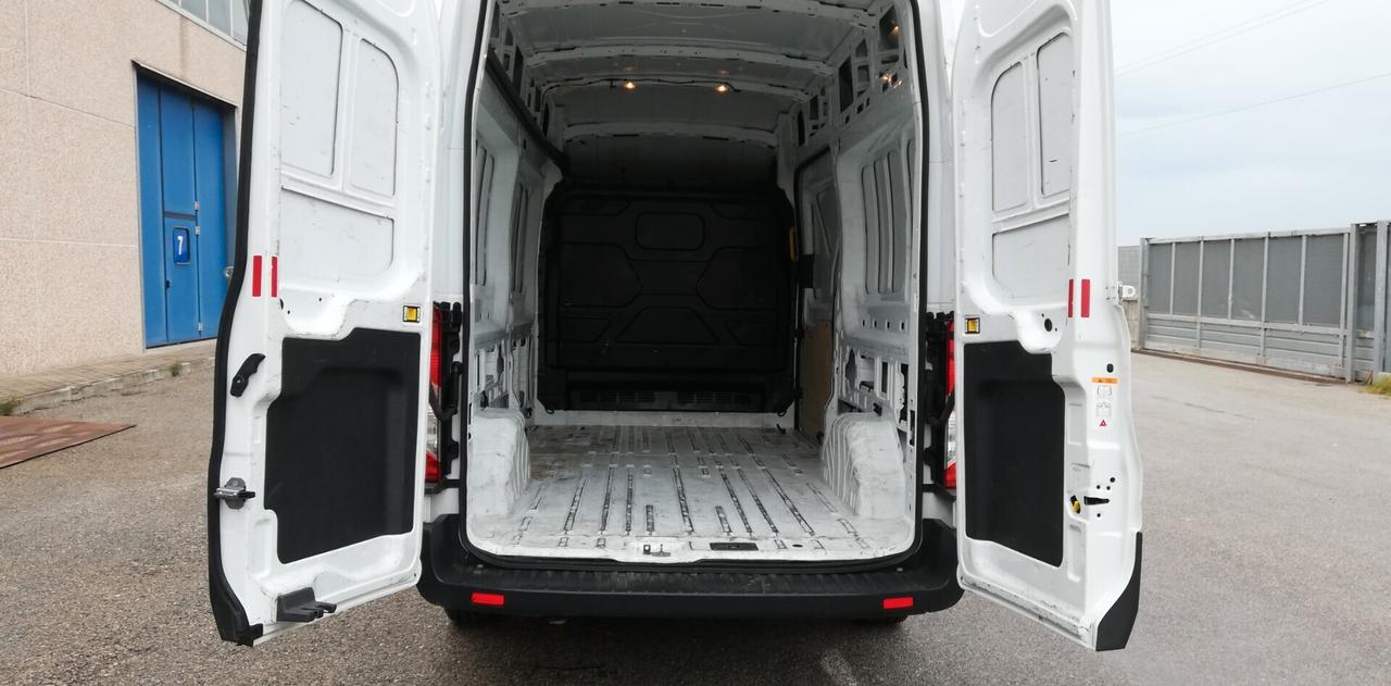 FORD TRANSIT 310 L2 H3 PASSO MEDIO TETTO ALTO 2.0 TDCI 130 CV TREND