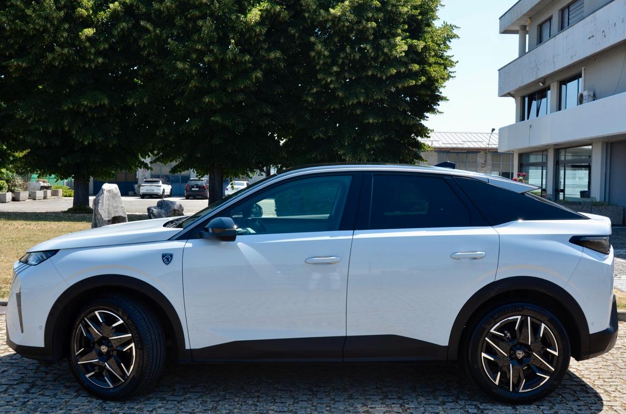 PEUGEOT 3008 1.2 HYBRID 48V GT 136cv AUTO, UNICOPROPRIETARIO, GARANZIA UFF PEUGEOT, UFF ITALIANA, SERVICE UFF PEUGEOT, EURO 6E, FULL LED, RETROCAMERA, PERMUTE