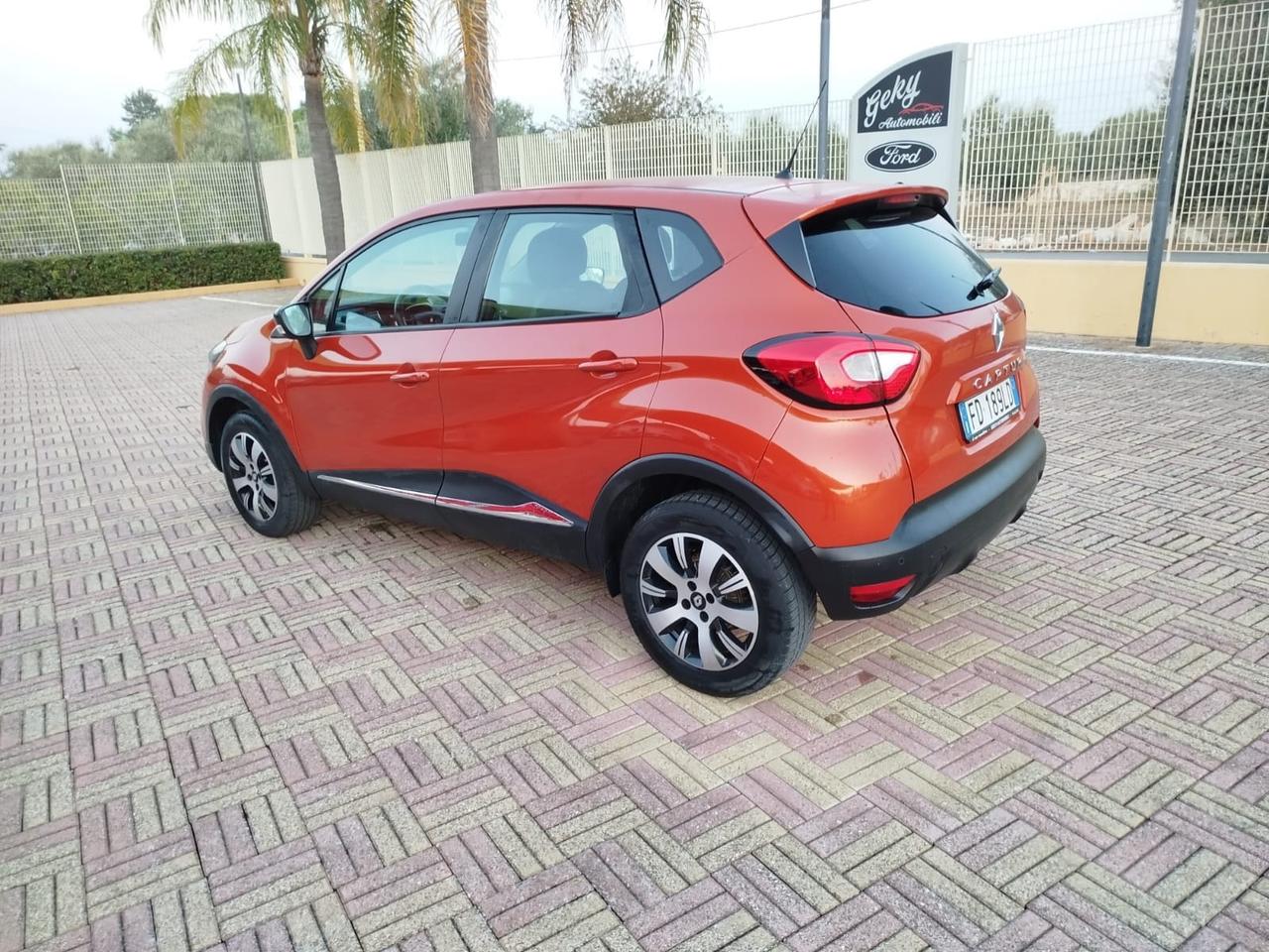 Renault Captur dCi 8V 90 CV EDC Start&Stop Energy Iconic