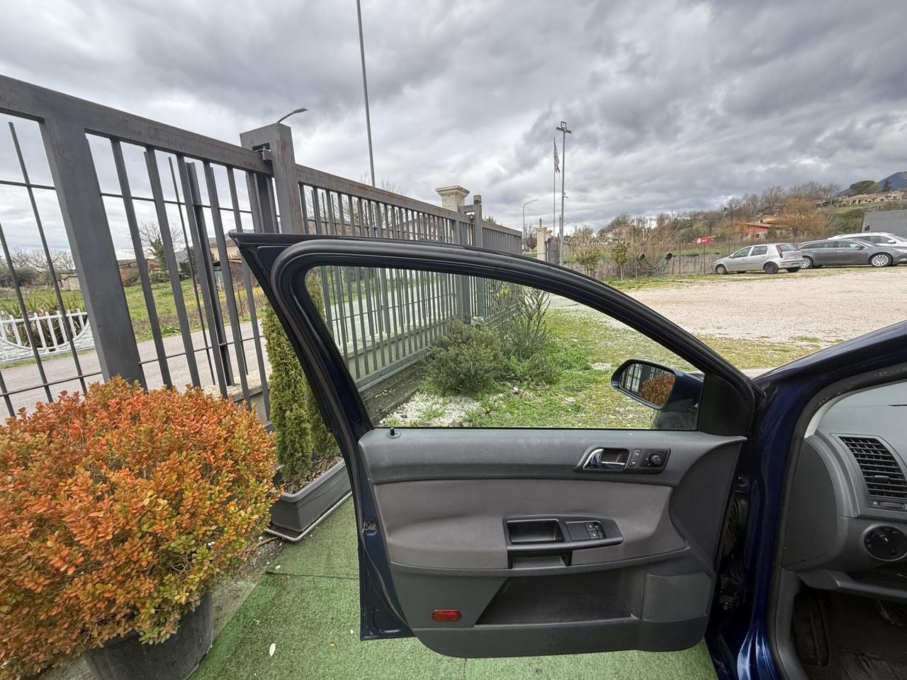 VOLKSWAGEN POLO 4 SERIE 1.4 75 CV 5P. COMFORTLINE