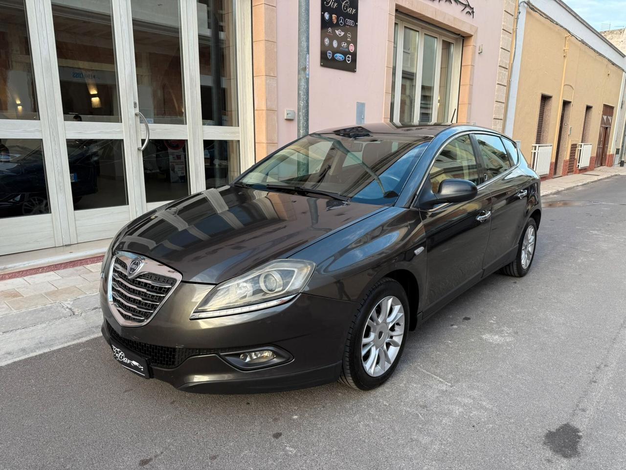 LANCIA DELTA PLATINO 1.6 MJT 120CV ALCANTARA NAVI CAM ANNO 2011