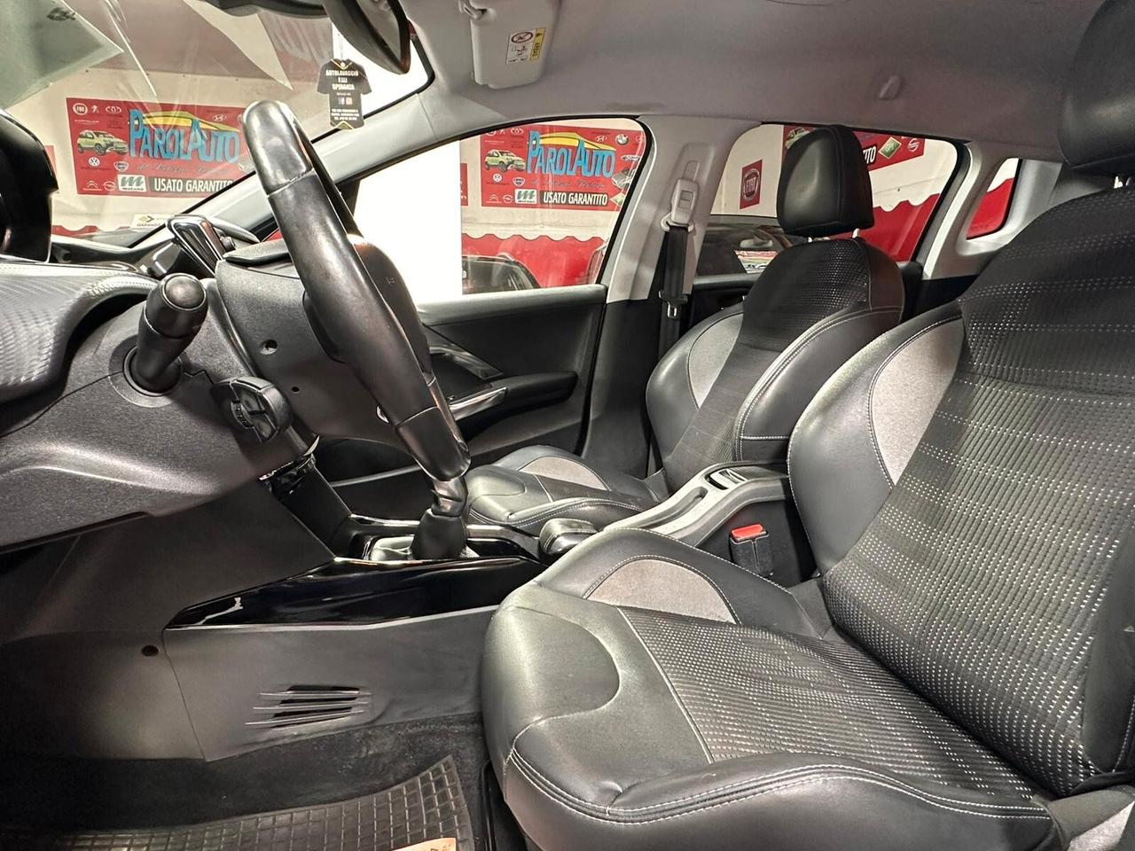 Peugeot 2008 BlueHDi 1.6 99cv Black Matt - 2016
