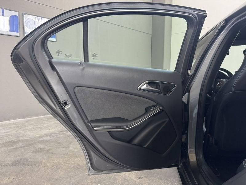 Mercedes-Benz Classe A A 160 d Sport AUTOMATICA NEOPATENTATI CRONOLOGIA TAGLIANDI