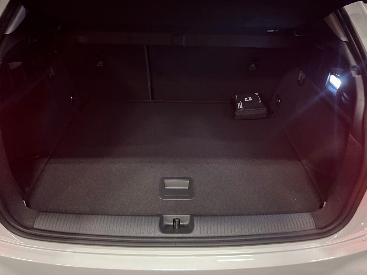 Audi Q2 30 TDI Identity Black - Veicolo Nuovo