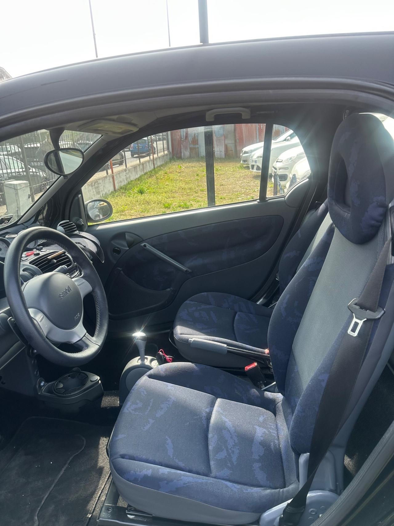 Smart ForTwo 700 coupé pure (45 kW)