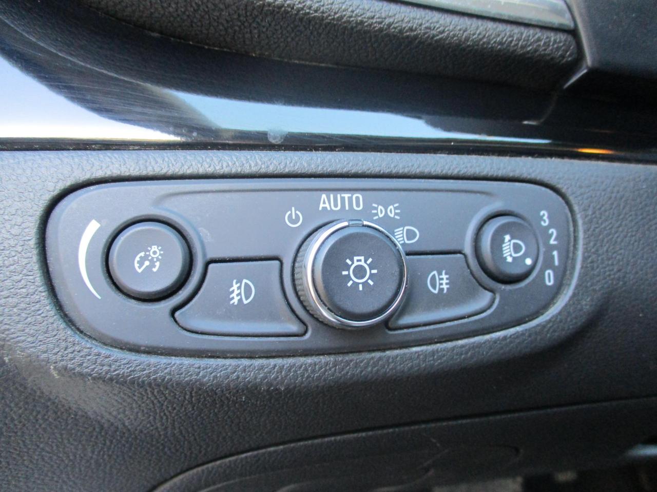 Opel Mokka X 1.6 cdti Business 4x2 136cv auto my18