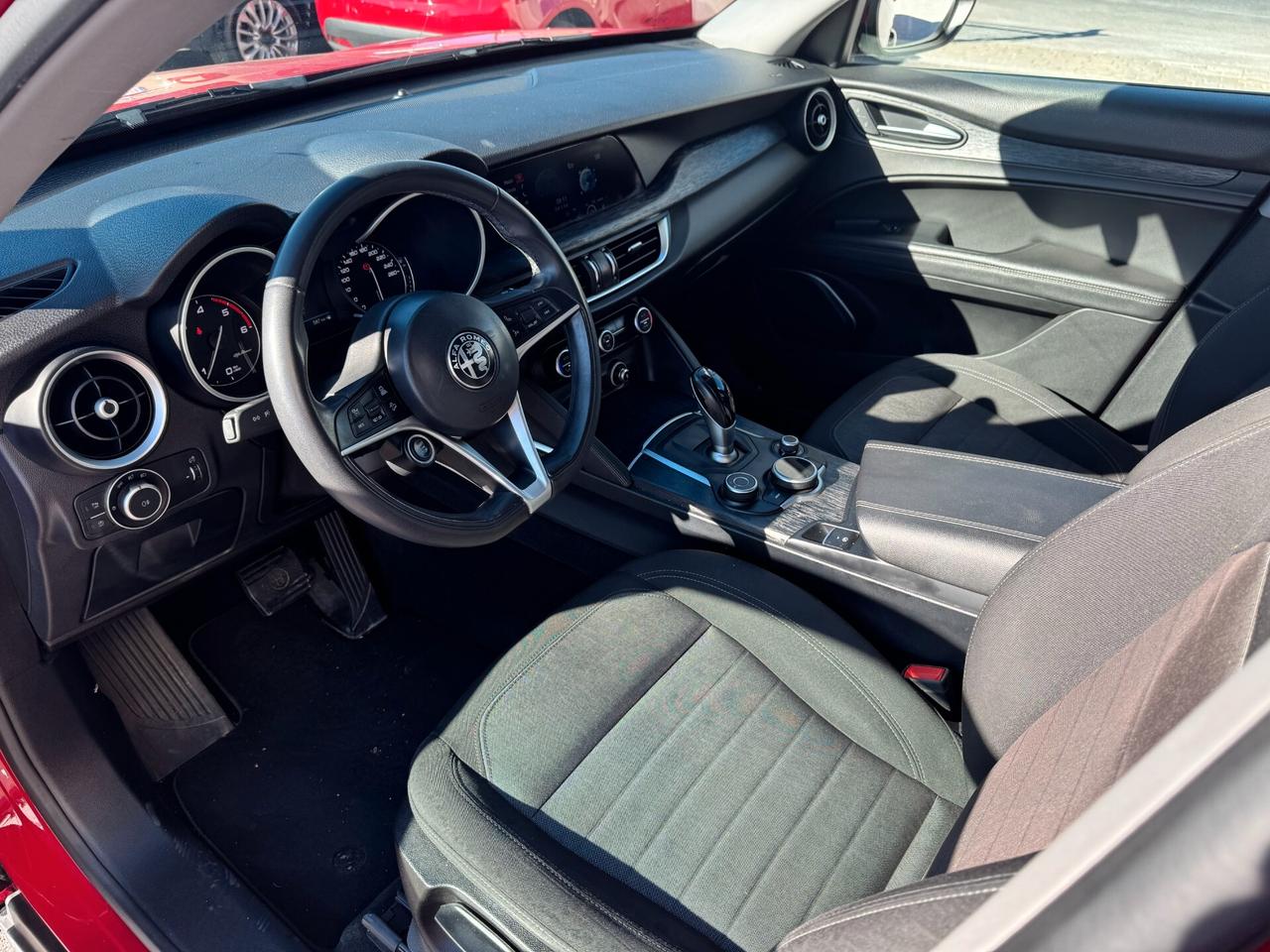 Alfa Romeo Stelvio 2.2 Turbodiesel 160 CV AT8 RWD Business