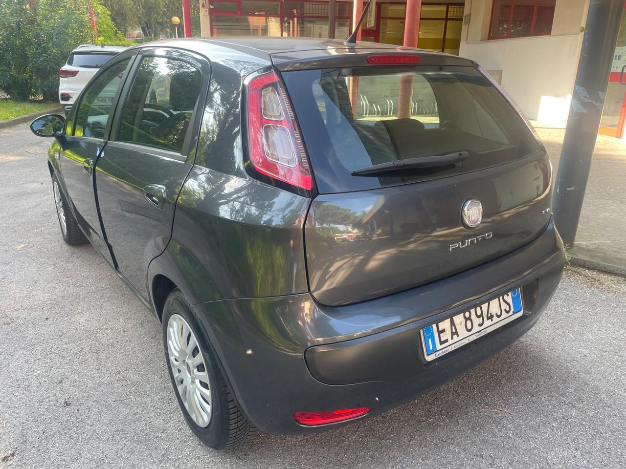 Fiat Punto Evo 1.2 benzina per neo pat pronta al uso