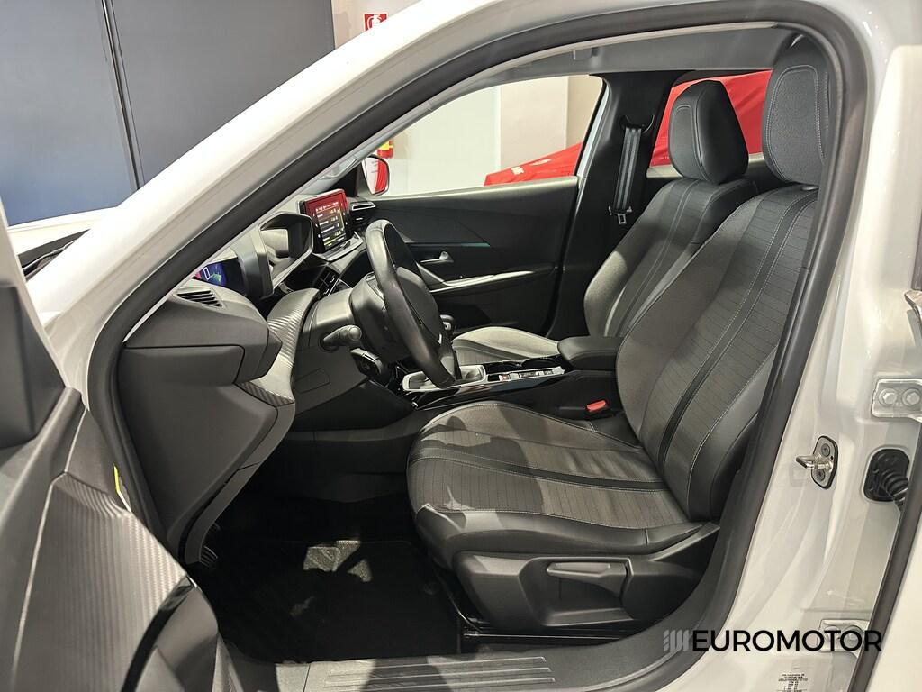 Peugeot 2008 1.5 BlueHDi Allure Pack